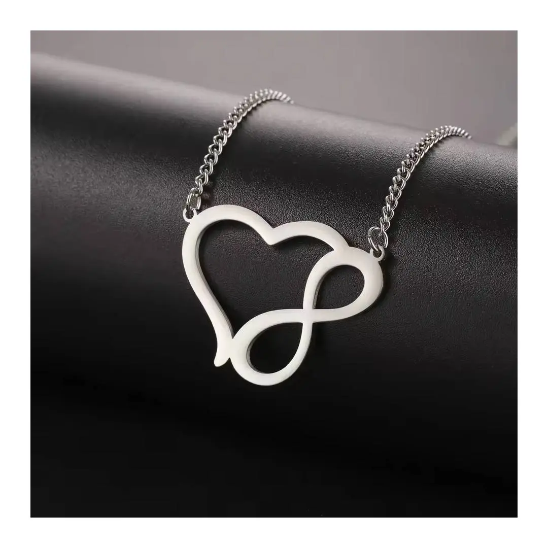 گردنبند عشق نامحدود نقره و زنجیر