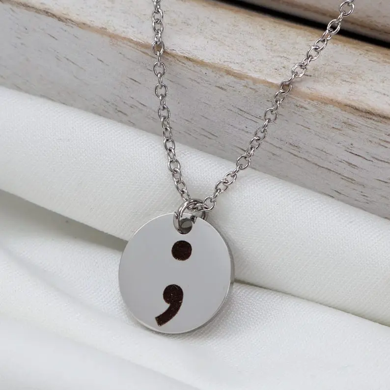 پلاک استیل کاما به همراه زنجیر