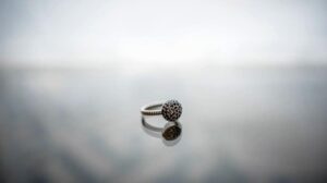 نقره درخشان و تمیز بعد از سفید کردن