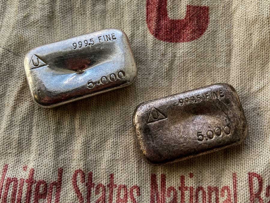 نقره چه رنگی است جوشن گلد