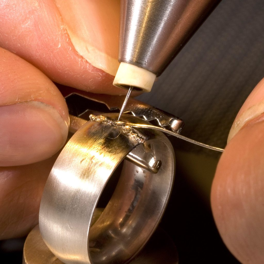 تعمیر کردن نقره- لحیم نقره