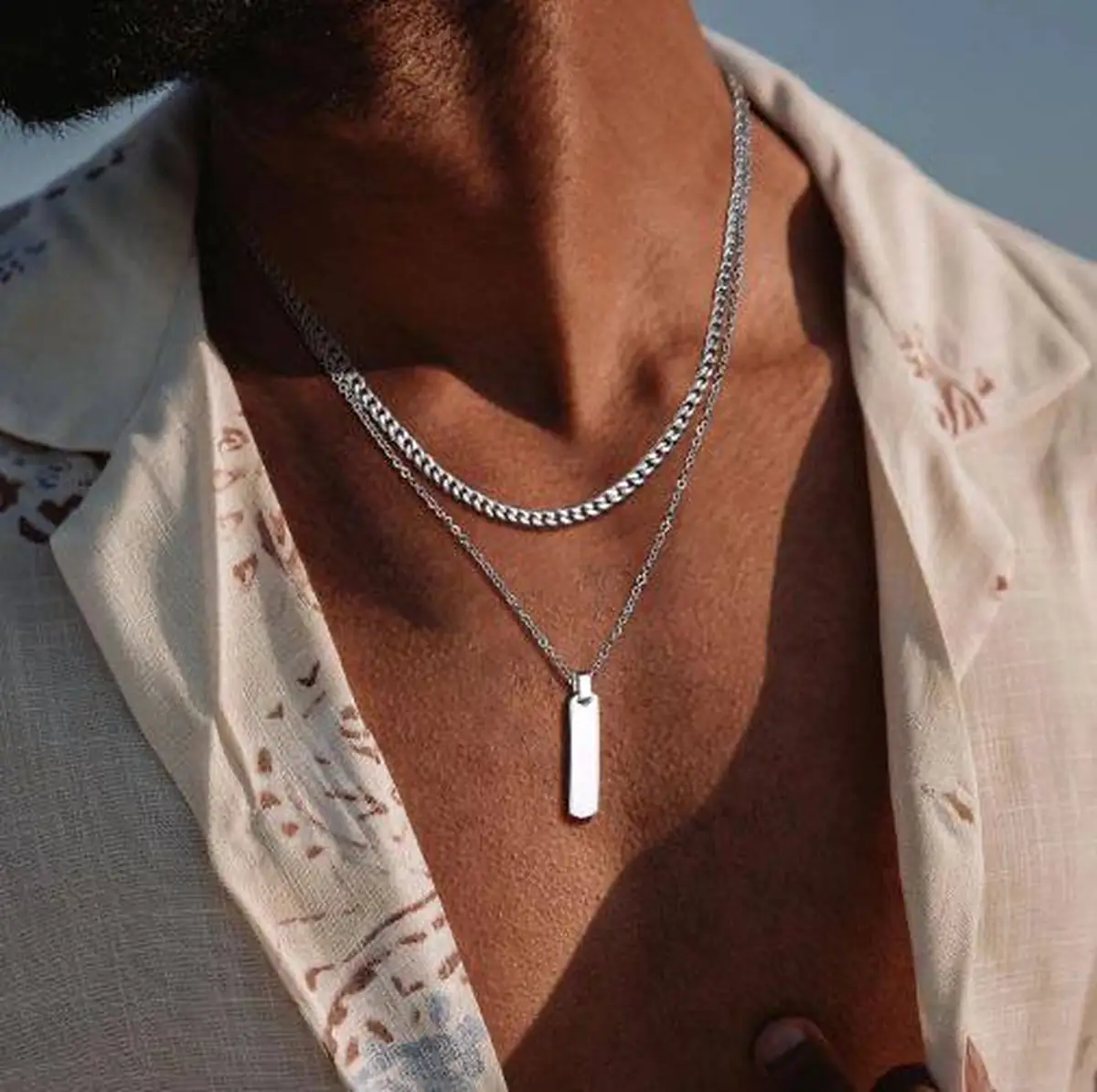 گردنبند نقره مردانه با طراحی مدرن