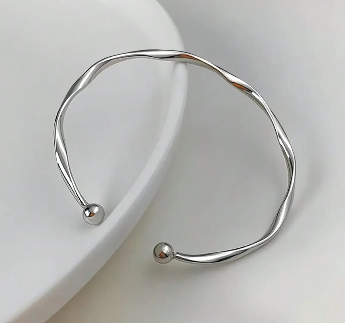 النگو نقره مناسب سبک کلاسیک