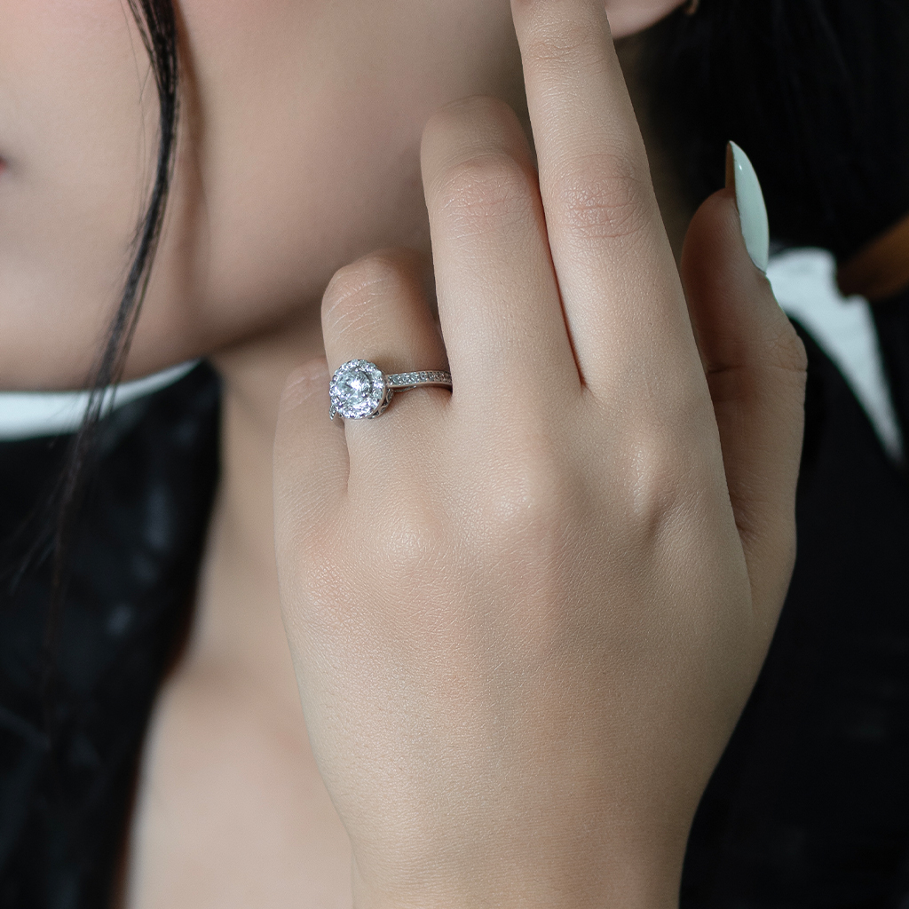 انگشتر نقره زنانه نگین دار