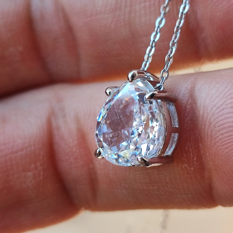 گردن آویز نقره با سنگ الماس طبیعی
